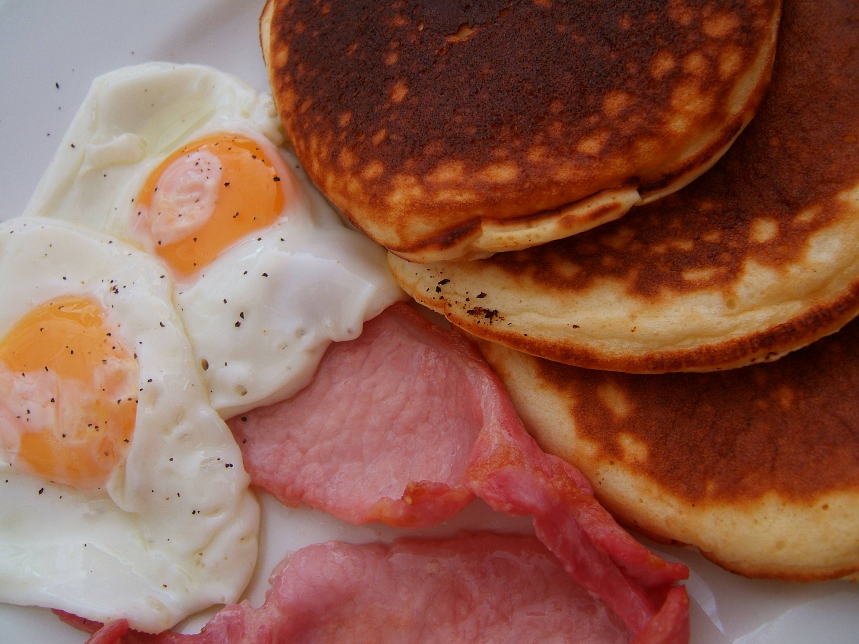 Wikipedia's picture for an American breakfast