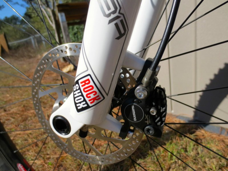 From http://fcdn.mtbr.com/attachments/beginners-corner/789715d1365723144-need-help-new-bike-assembly-thru-axle-axle-pic.jpg