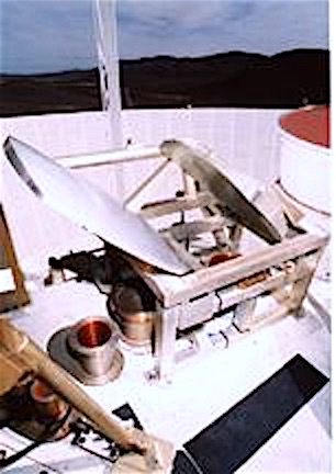 DSS-14 quasi-optical switch close; diverted or dog-legged optical path