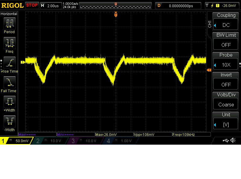 Corriente - 1A fluyendo a través de un inductor