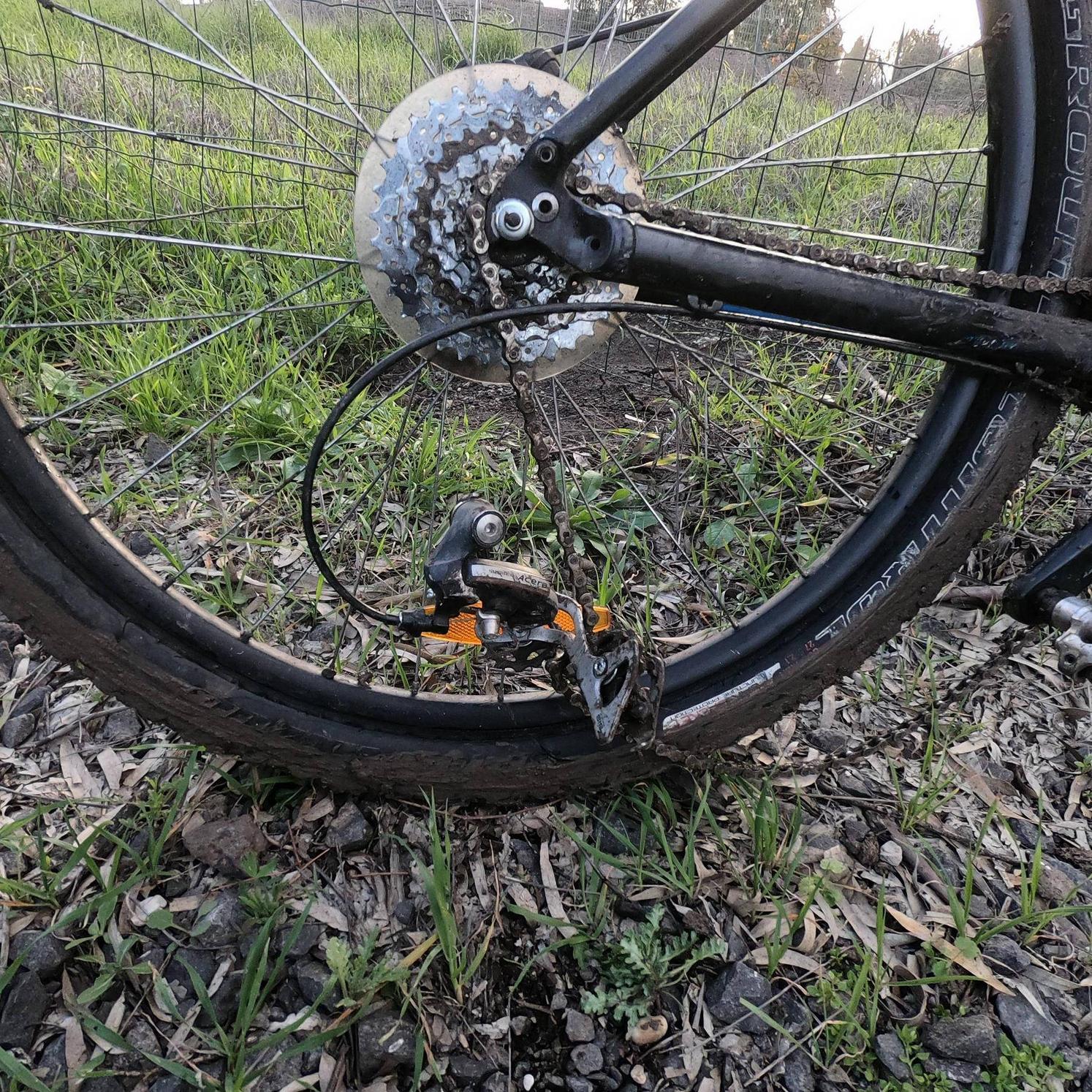 picture of broken derailleur