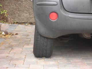 Bad rear tire camber from broken suspension