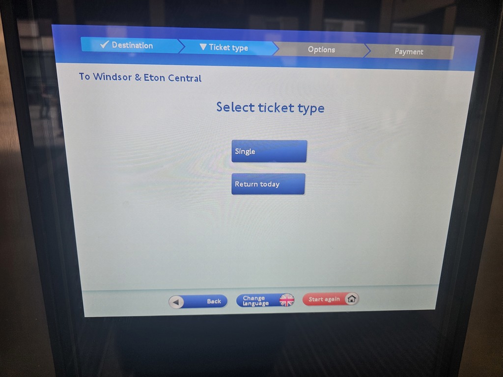 Single/return screen of Elizabeth Line TVM