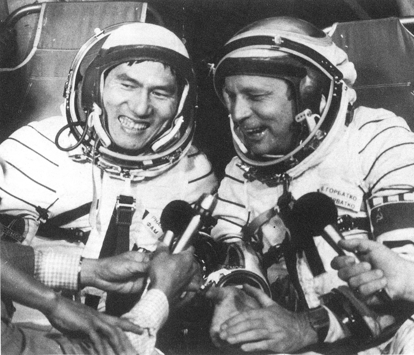 Soyuz 37 crew