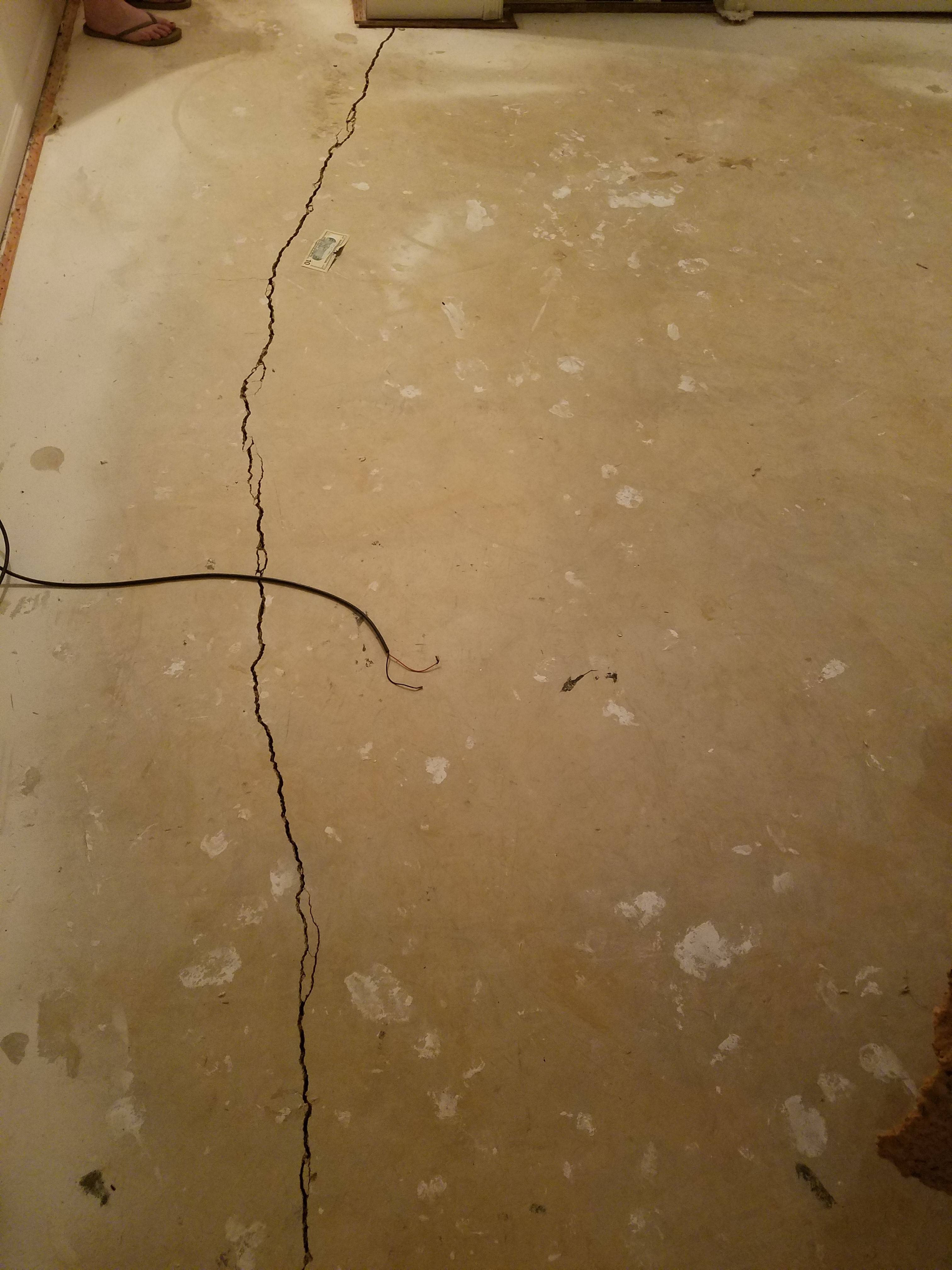 Large view of crack