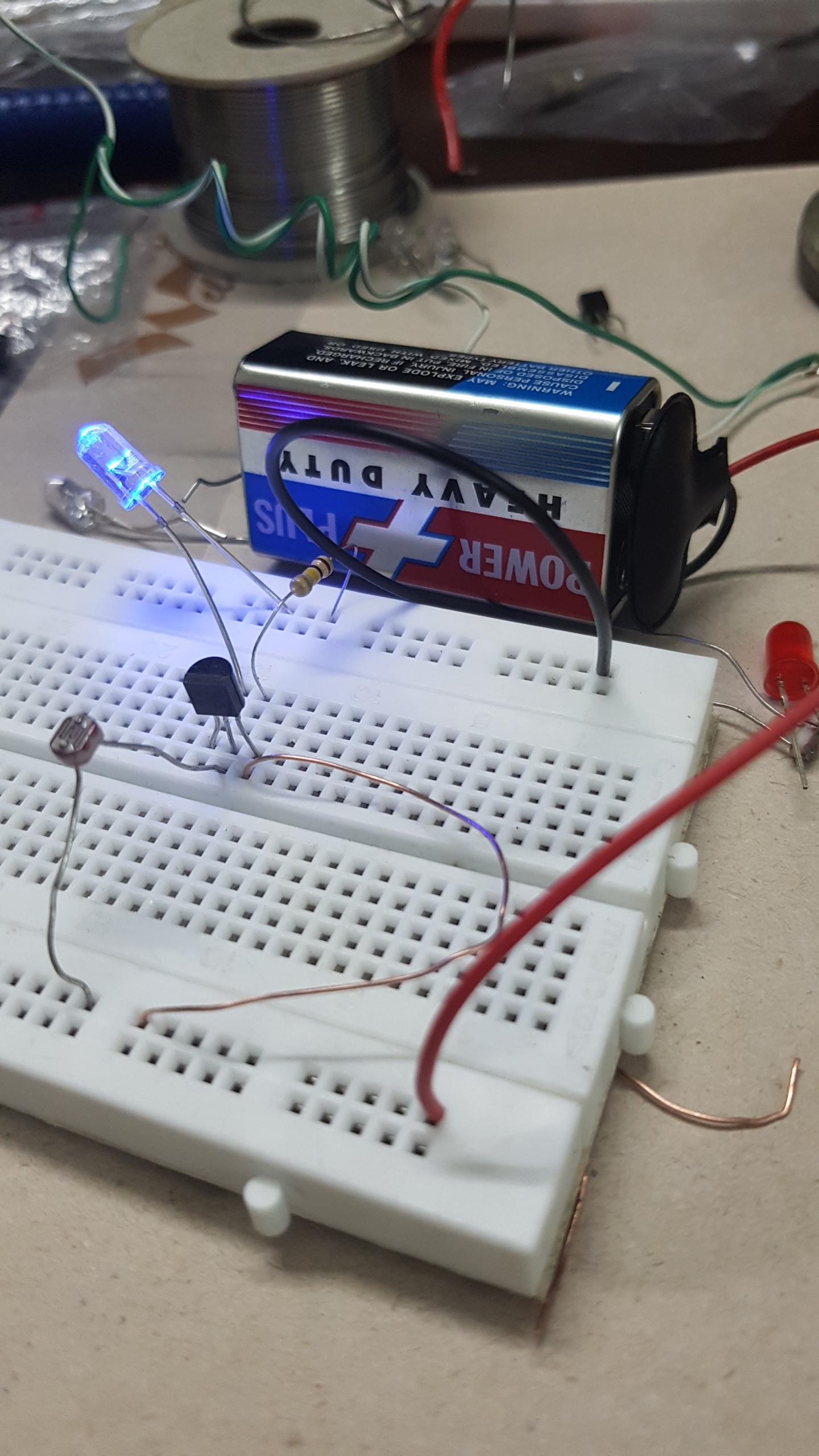 the circuit diagram/connections