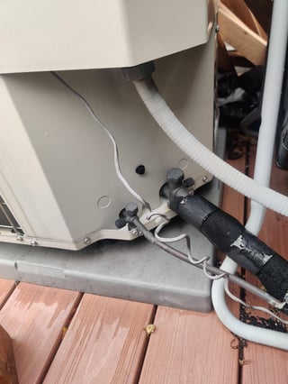 AC condenser on the roof