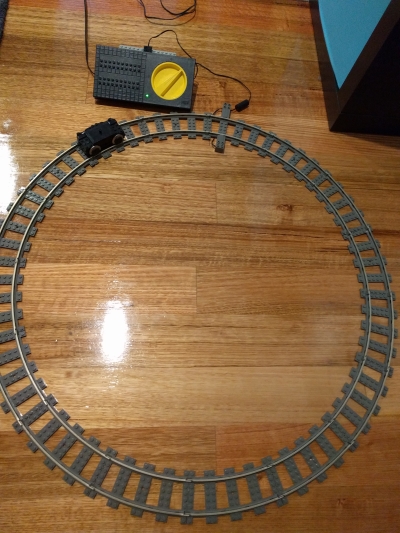 circle of track