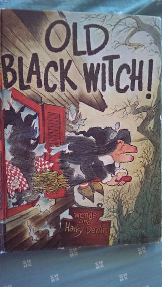 Front cover of Old Black Witch