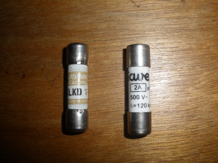 Picture of both fuses