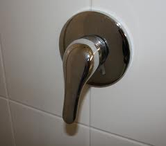 shower tap1