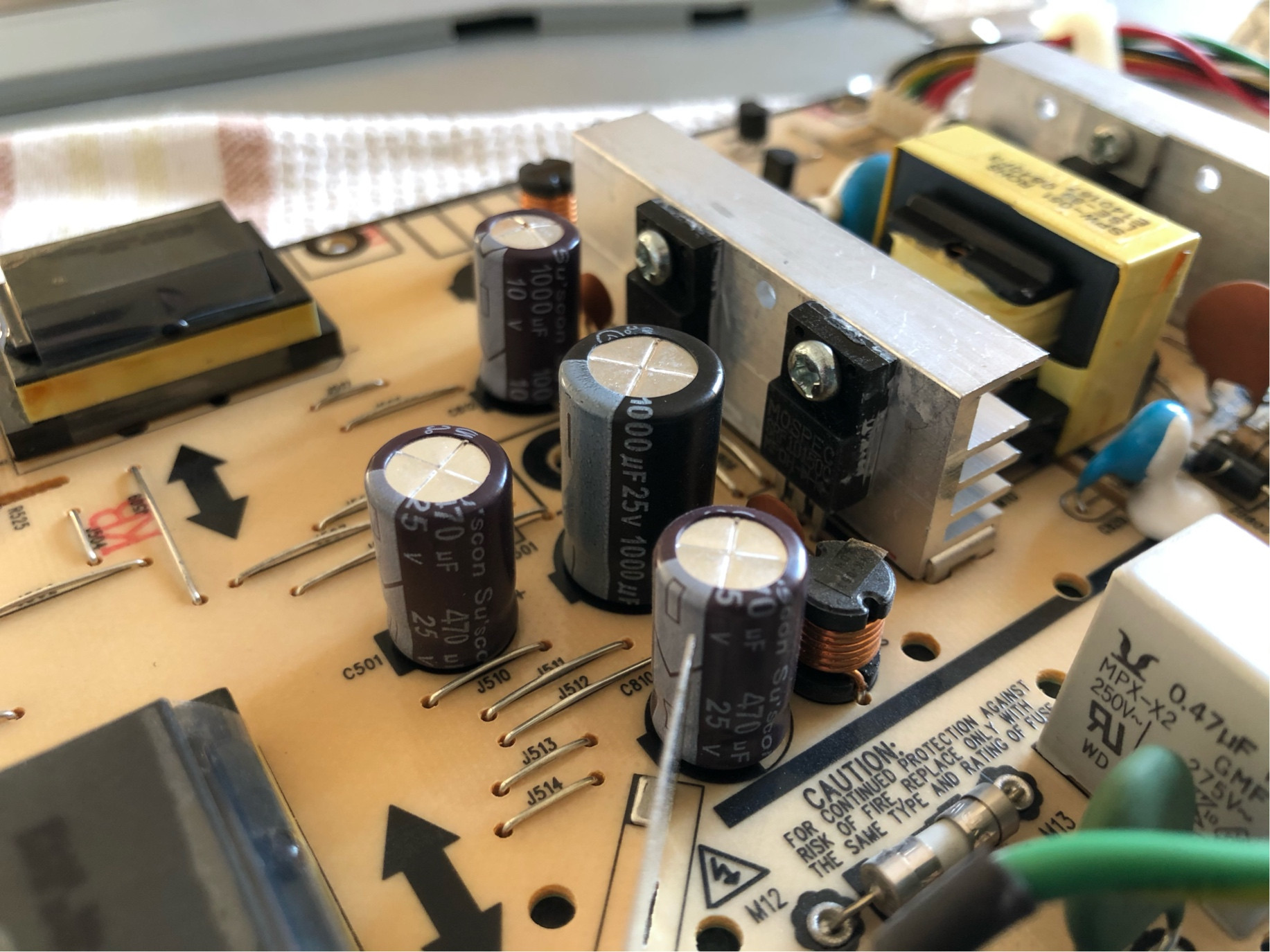 capacitors and mosfets