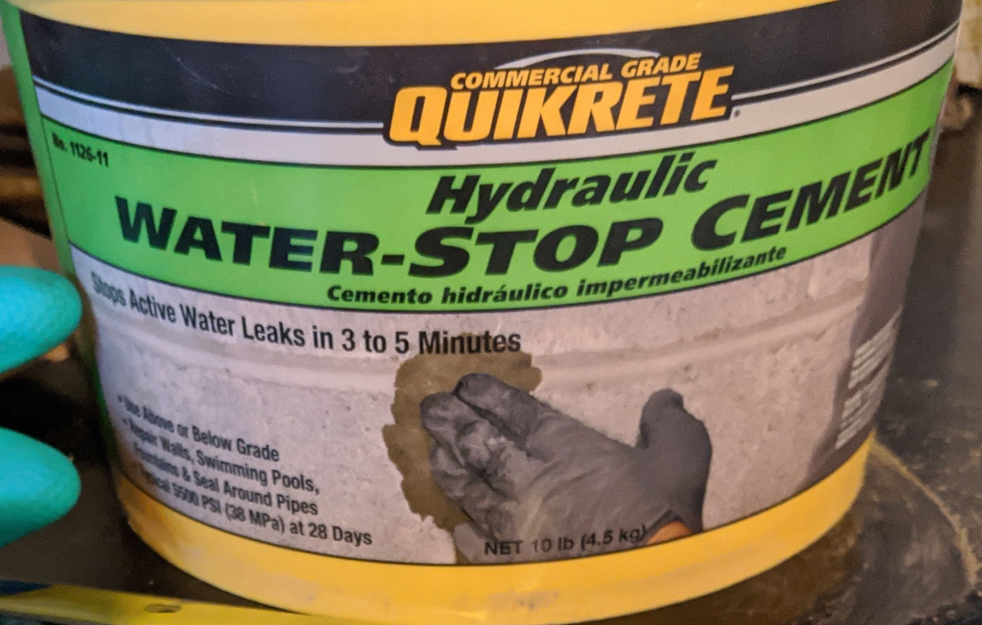 Quikrete Hydraulic Water-Stop Cement