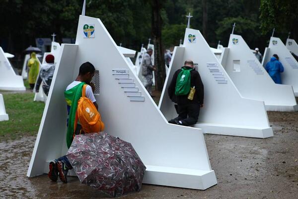 Confessions being heard outdoors at World Youth Day 2013