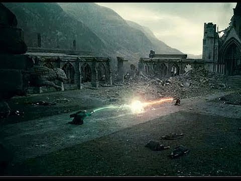 Harry Potter fighting Voldemort