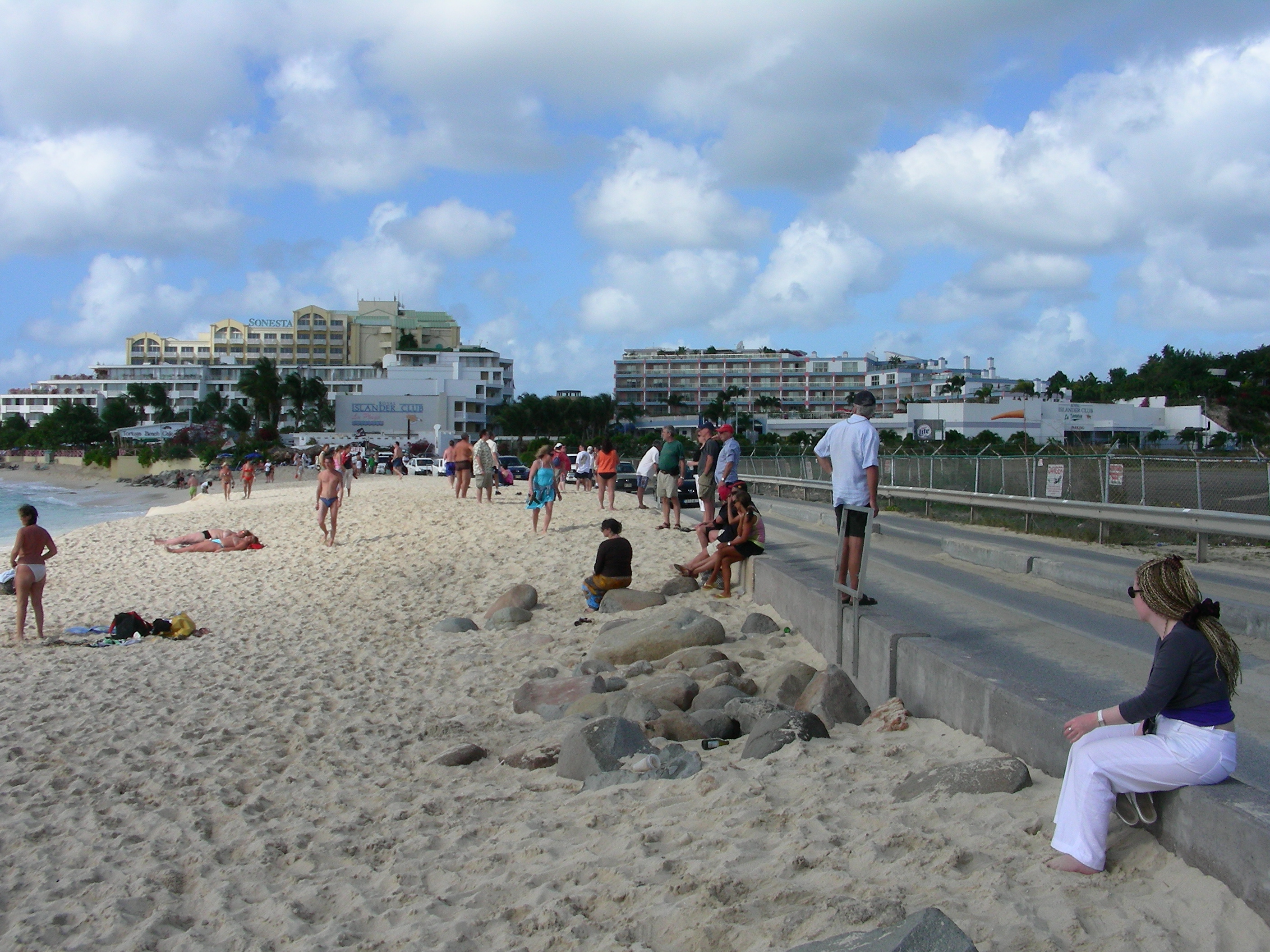 Maho Beach