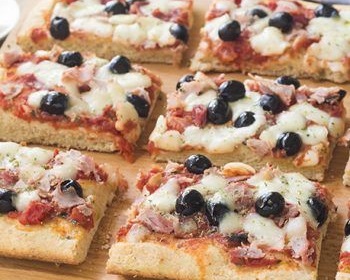 squares of pizza