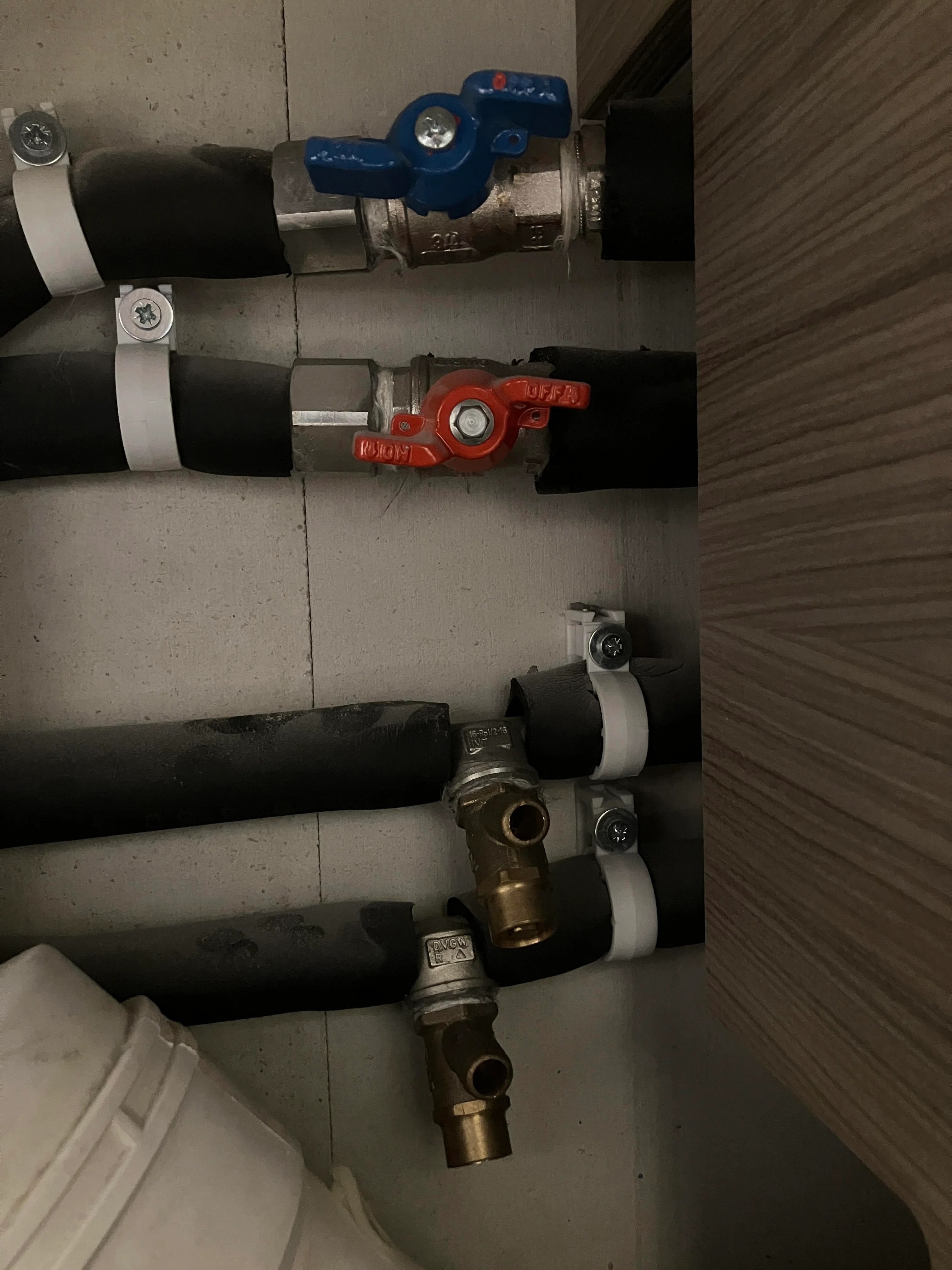 Can you please explain what these valves are