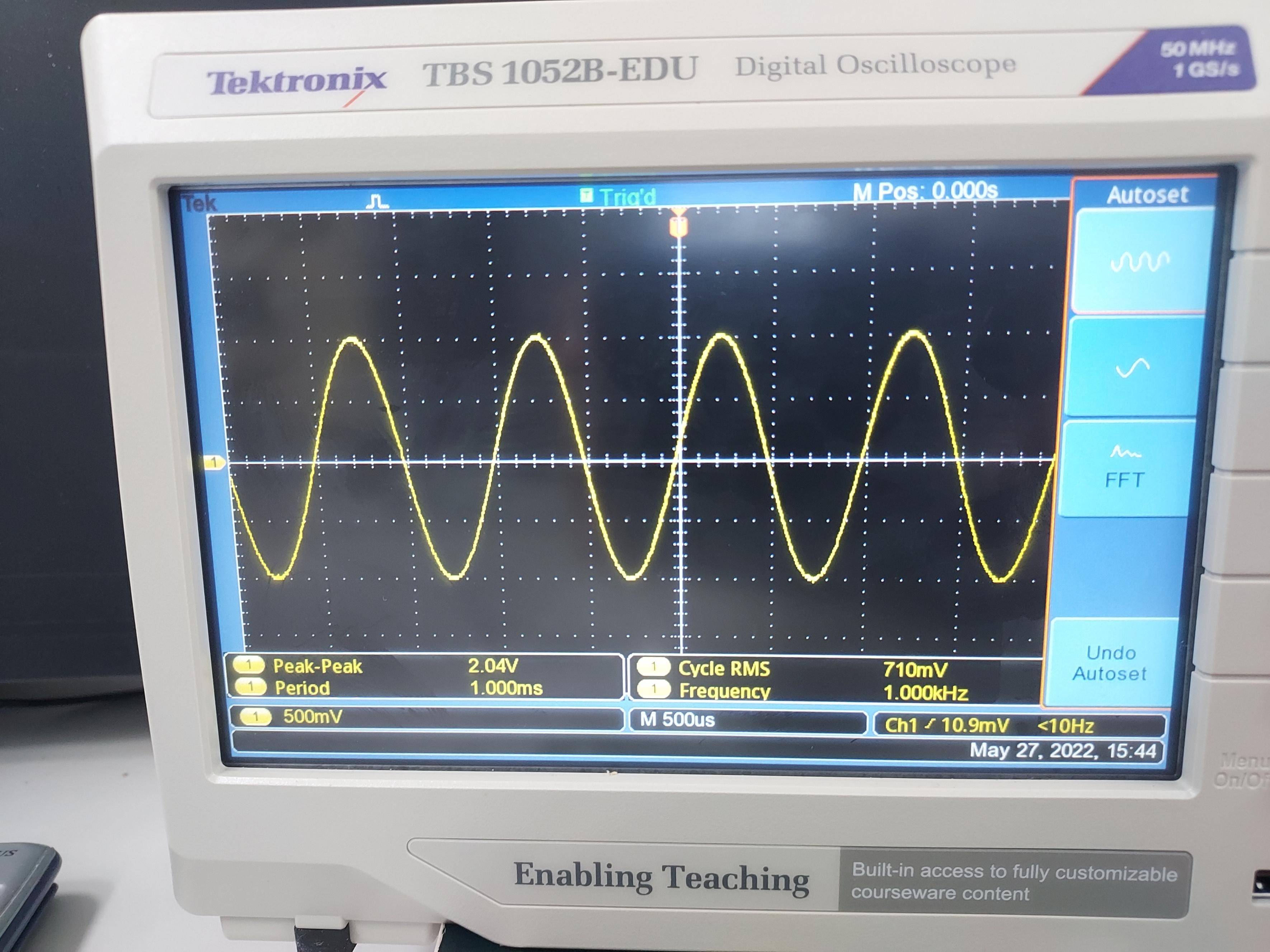 DAQ sine wave at 1 kHz, 2 Vpp