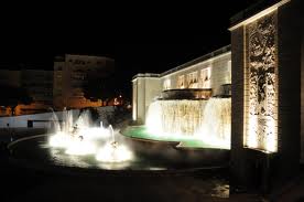 Fonte luminosa by night