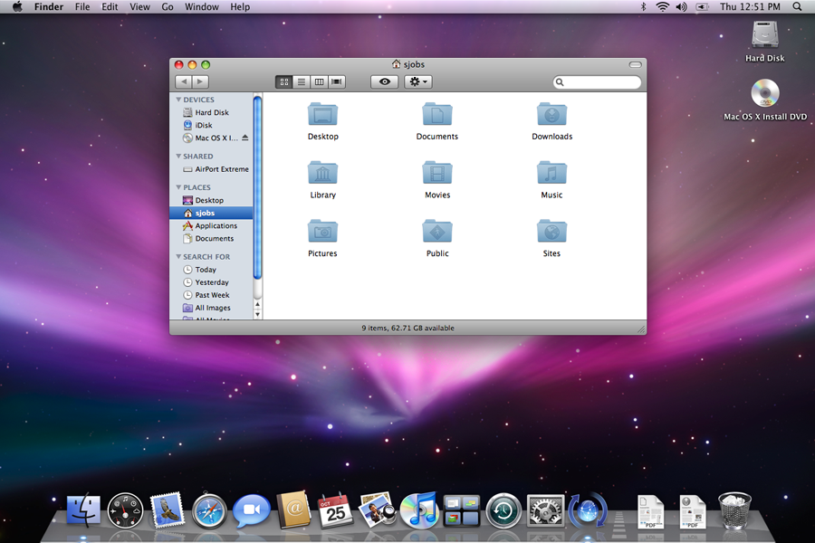 Screenshot of Mac OS X v10.5 Leopard, showing the integration of brushed metal and Aqua to form the predominantly grey UI