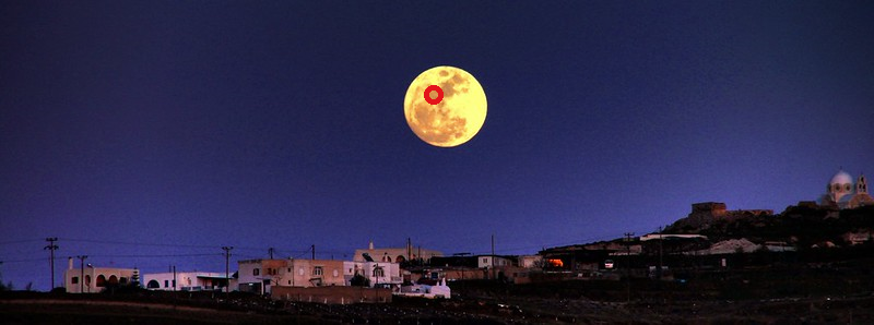 A visualization of the 7 minutes of arc over a photo of the moon