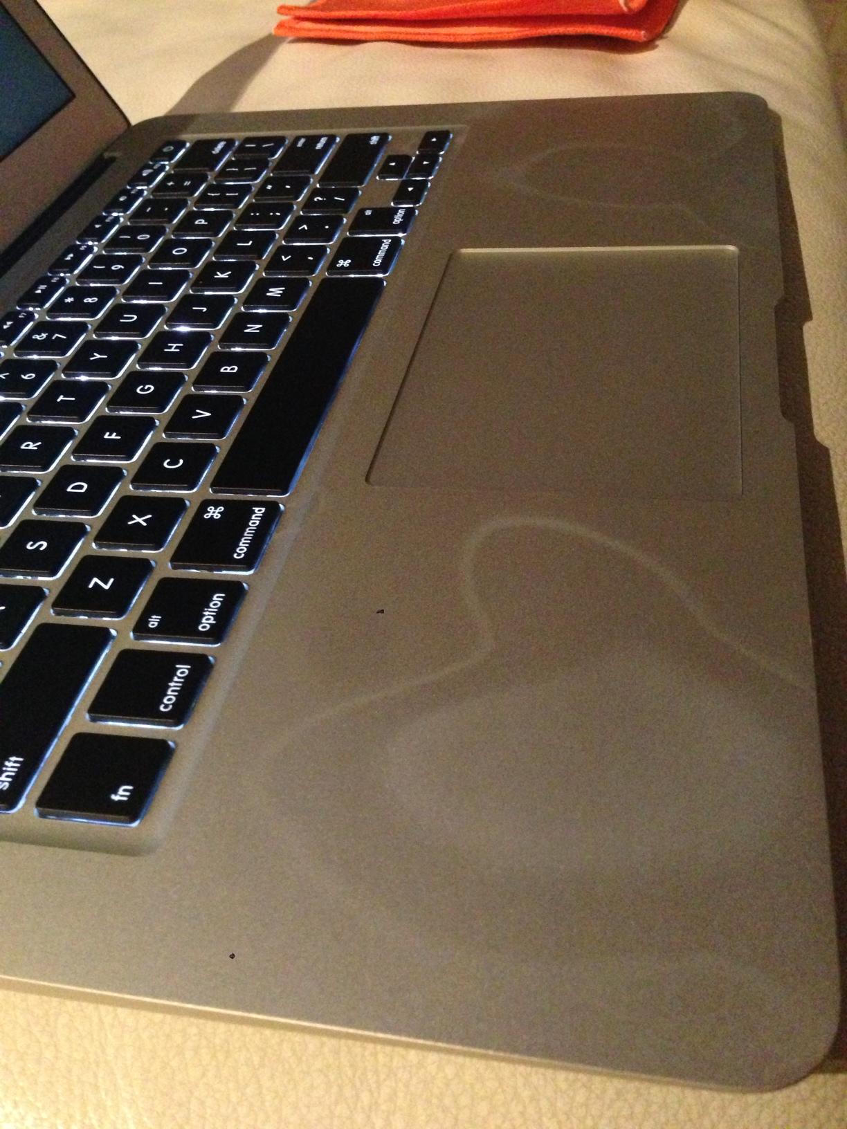 Palm rest wear on aluminum macbook air