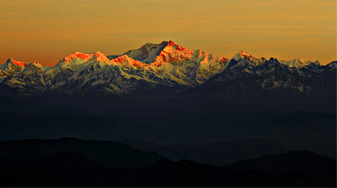 Kanchenjunga - The first light - ShutterBug