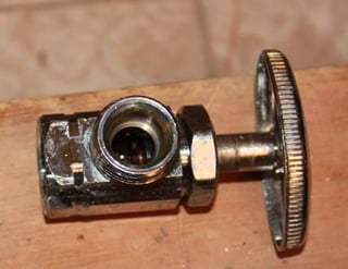 Shutoff valve