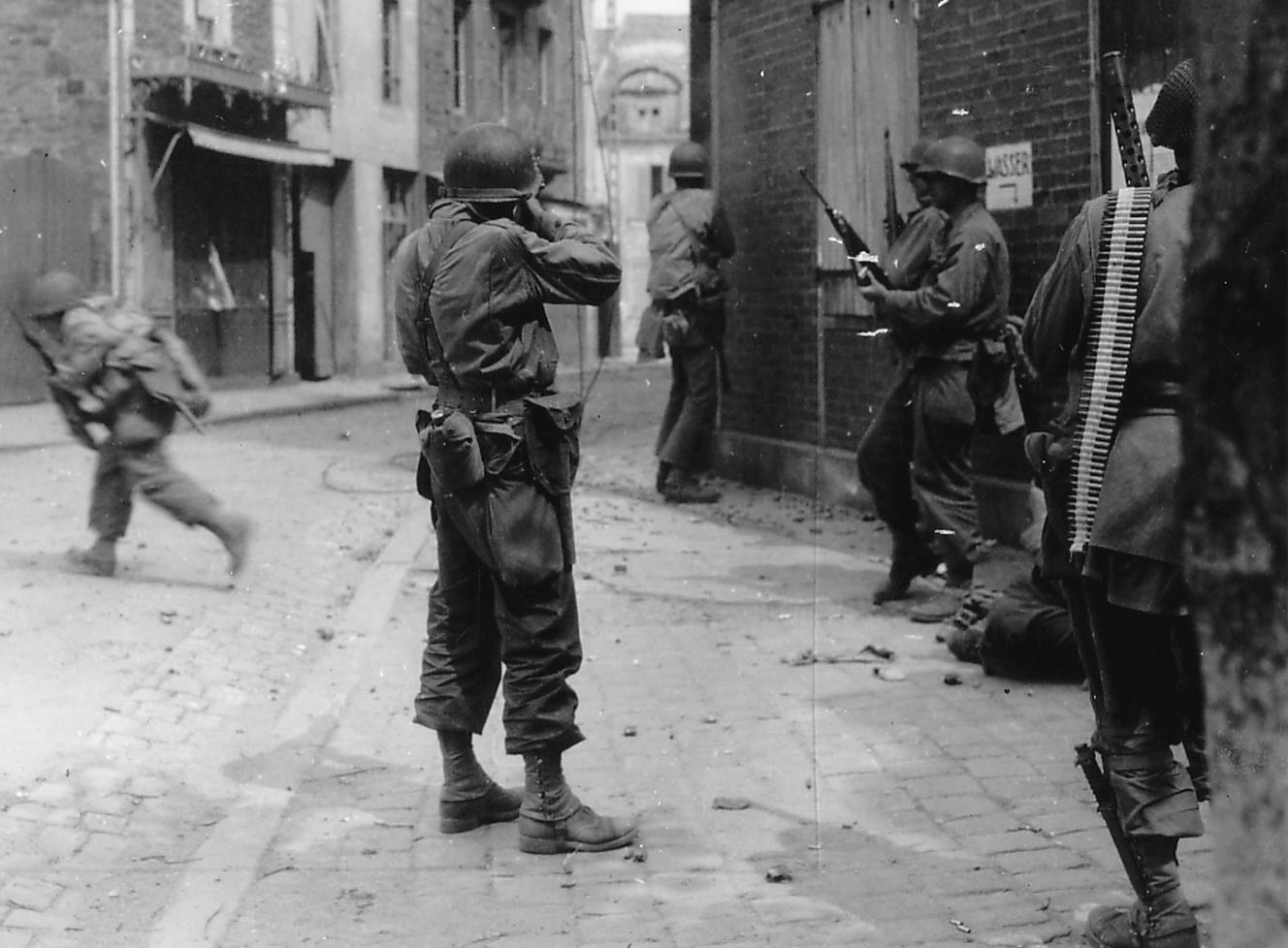 US Soldiers, Saint-Malo, France 8.Aug.1944