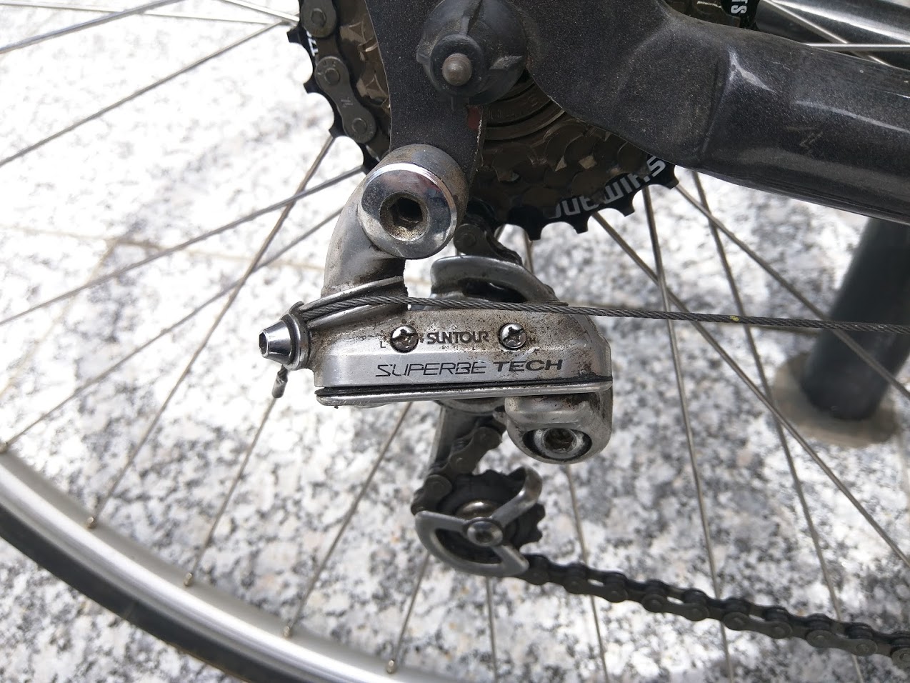 Picture of derailleur