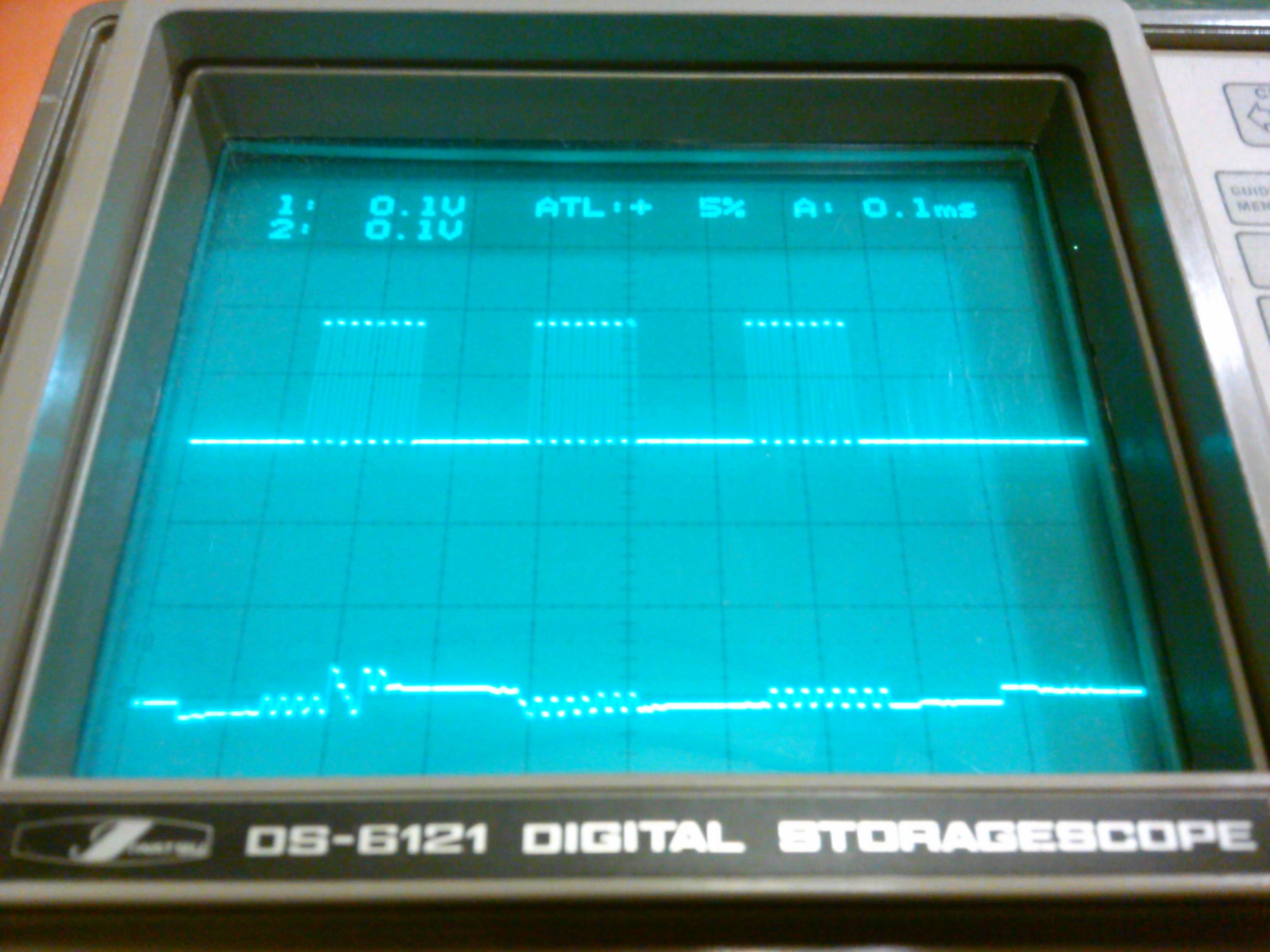 DSO capture of SCK and MISO, MSSP method.