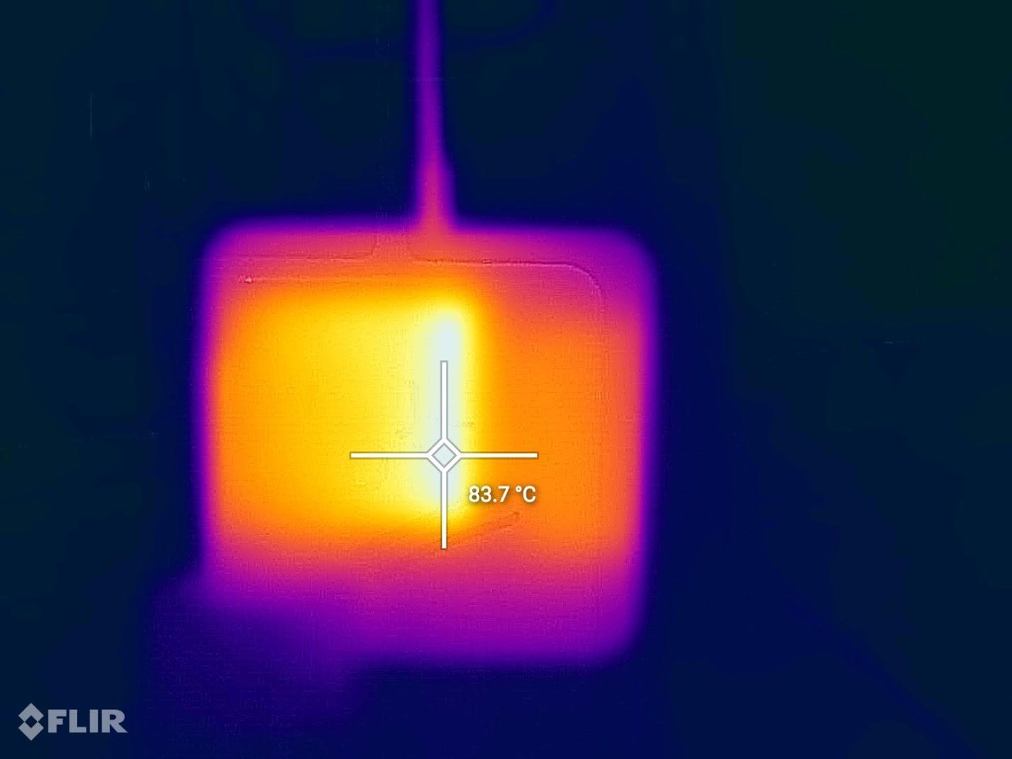 Infrared image of a MacBook power adapter