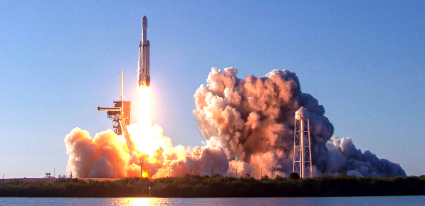 SpaceX Falcon Heavy rocket launch