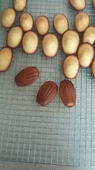 Madeleines baked for 14 minutes