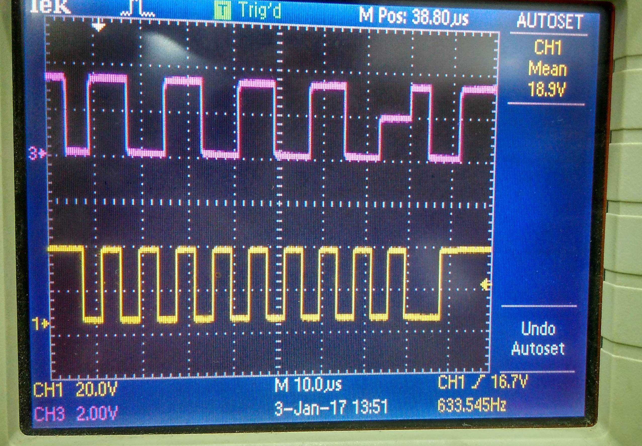 I2C Signal Communication SDA(PINK)  SCL(Yellow) 