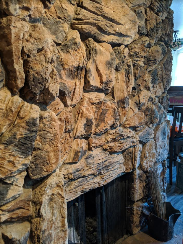 Fireplace wall - image 1