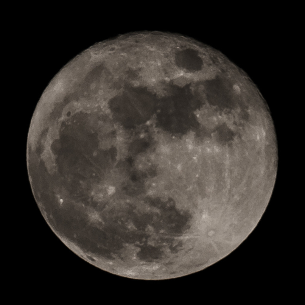 Moon500mm640