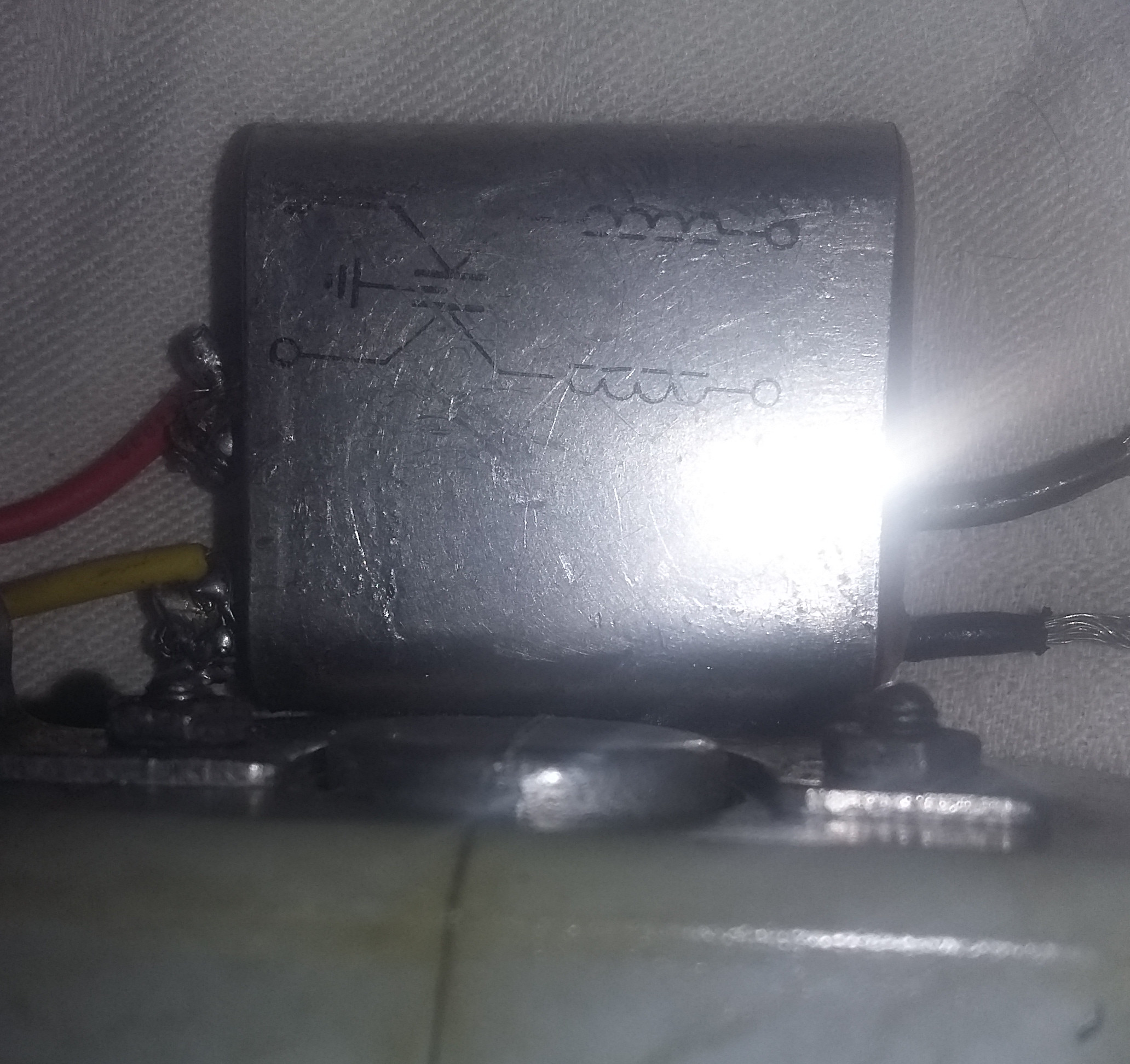 Capacitor back