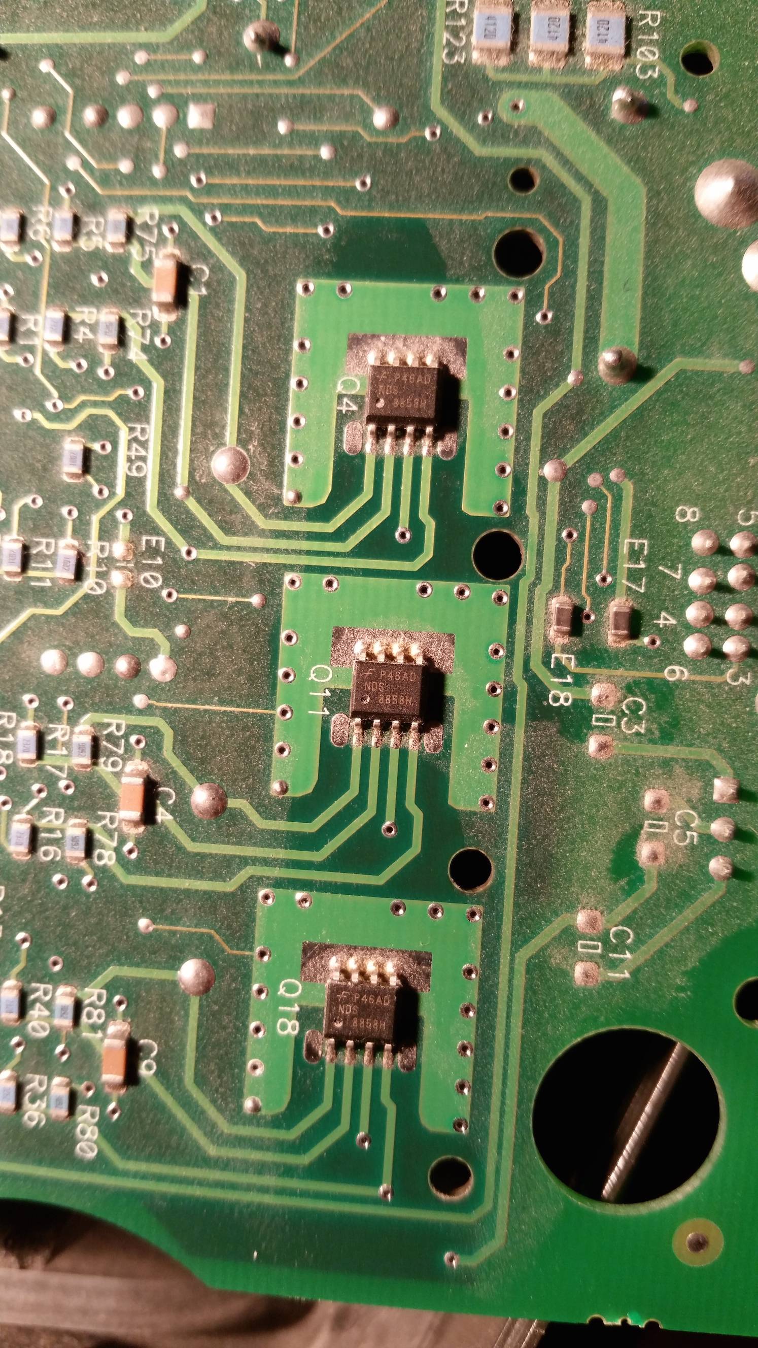 This is the back of the board the motor connects to, the harness traces out (visually) to these chips.