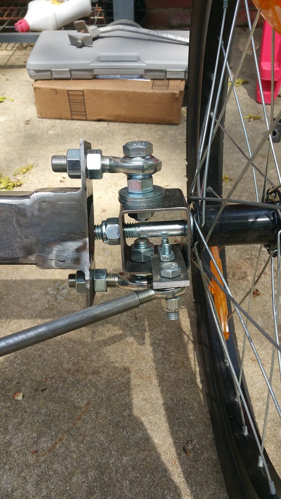 Rod End bearings used as wheel connector example 1