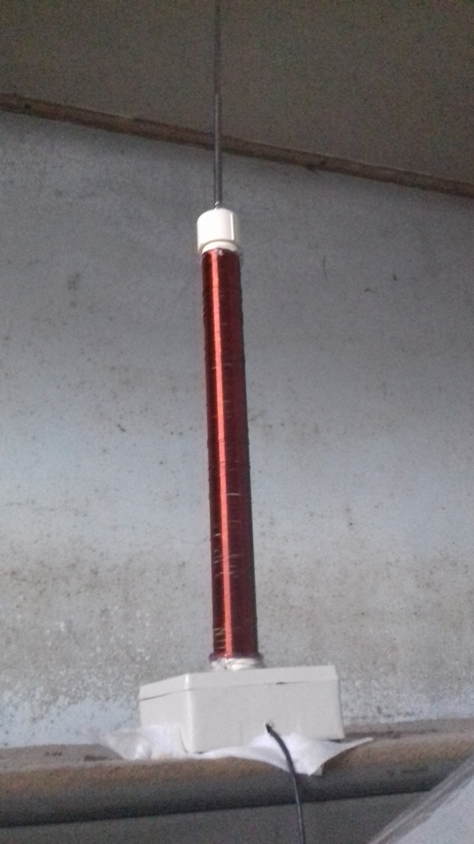 Monopole with loading coil