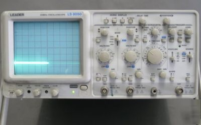 Oscilloscope gathering waveform