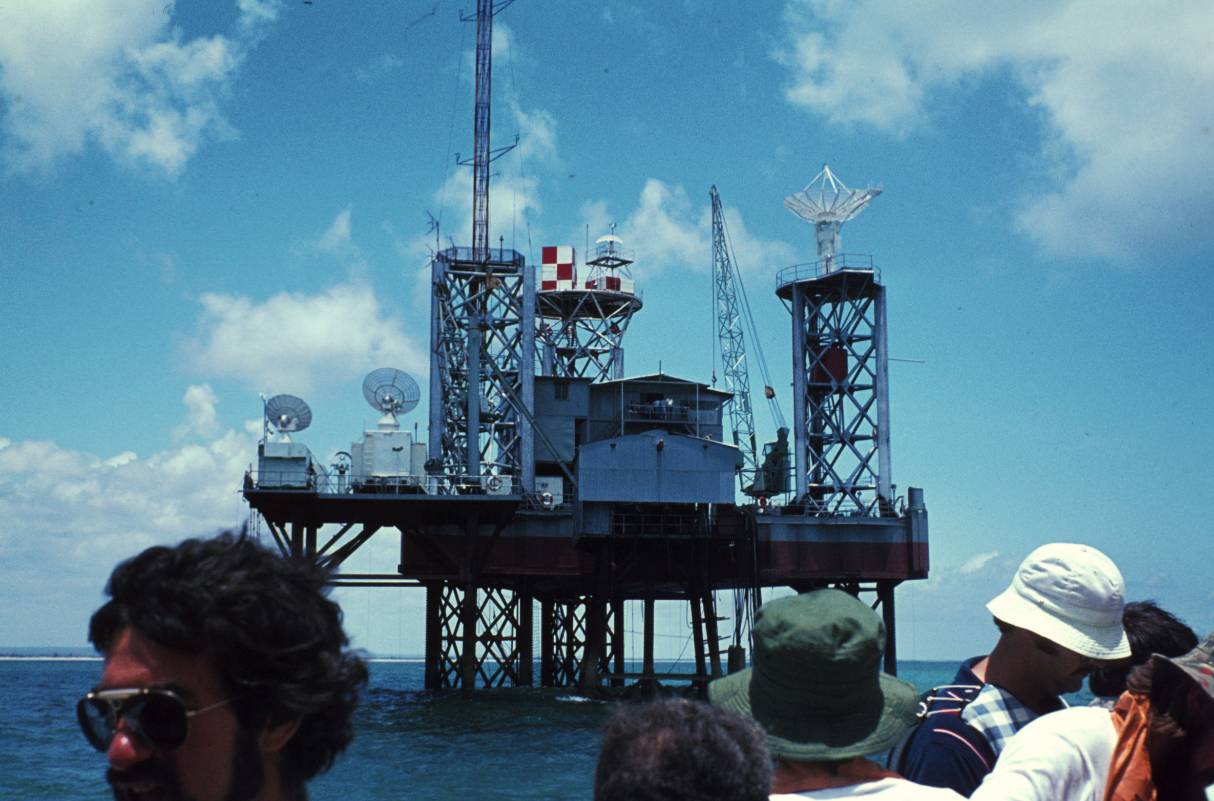 Control platform from the sea (1974)