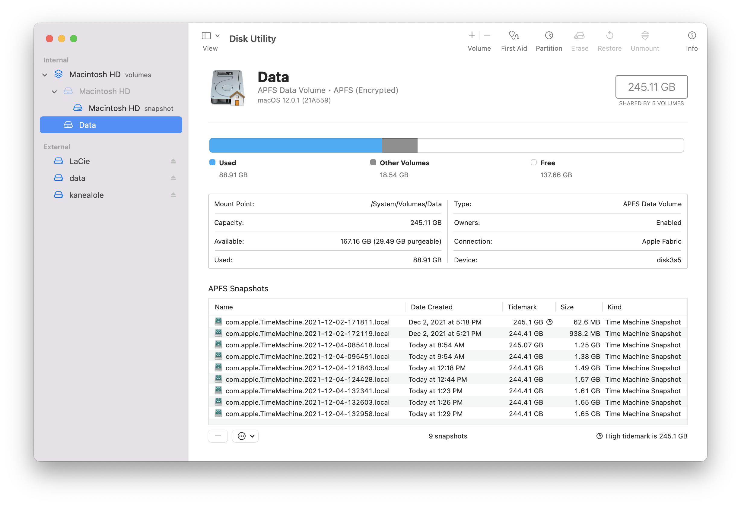 Disk Utility on Monterey showing APFS snapshots