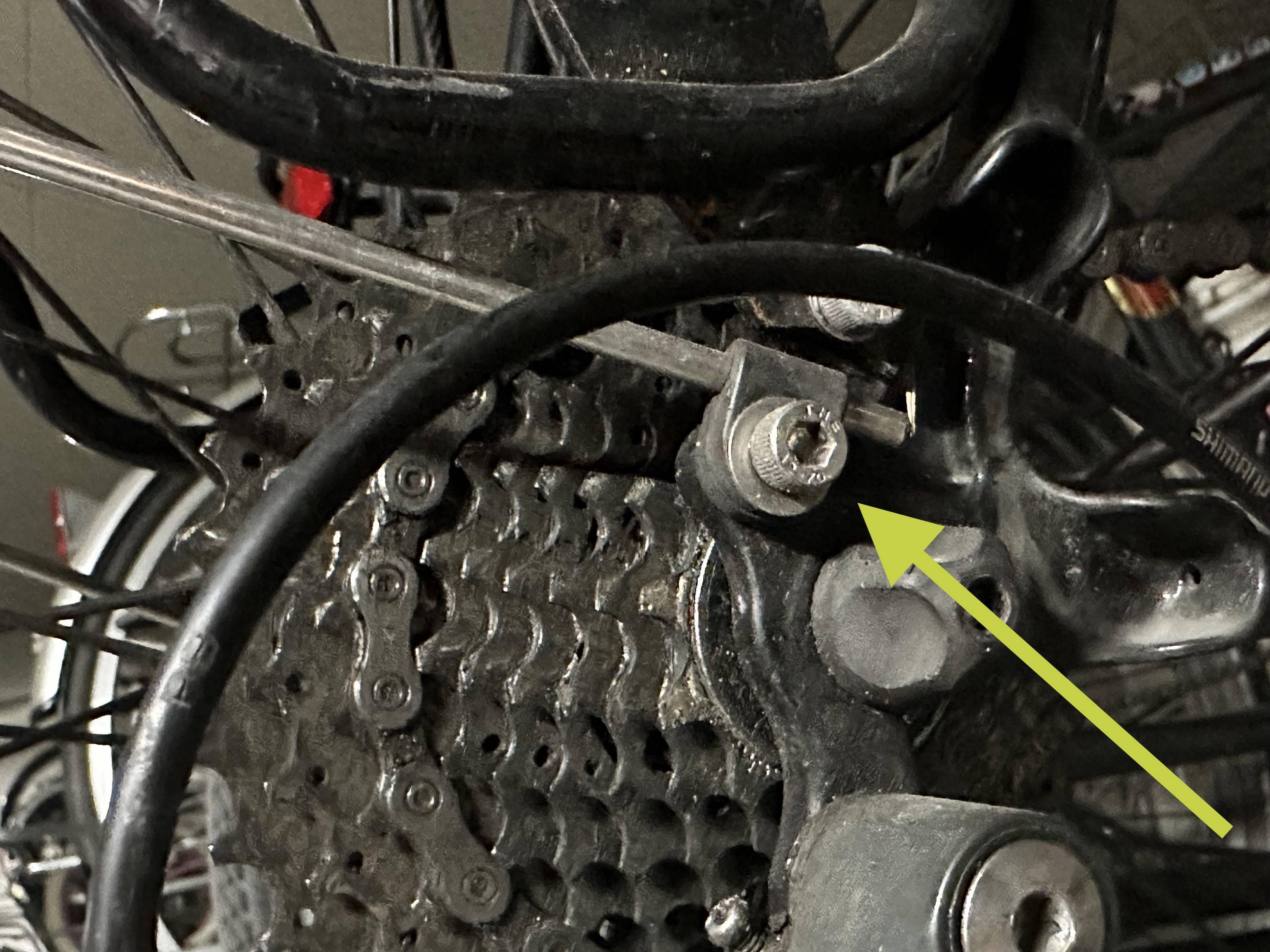 Rear Derailleur area