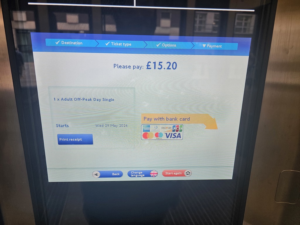 Payment screen of Elizabeth Line TVM