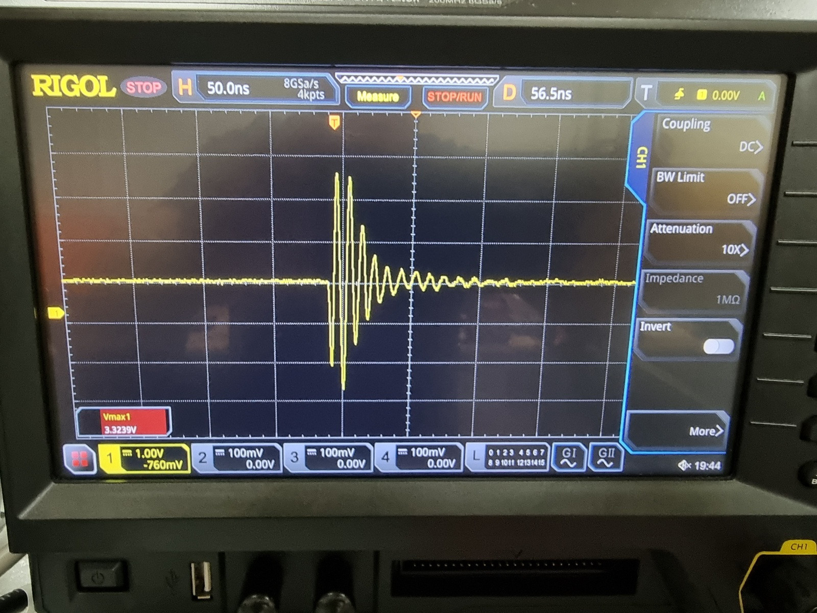 Photo of scope when connecting to a 11.1v
Battery with LED connected. 