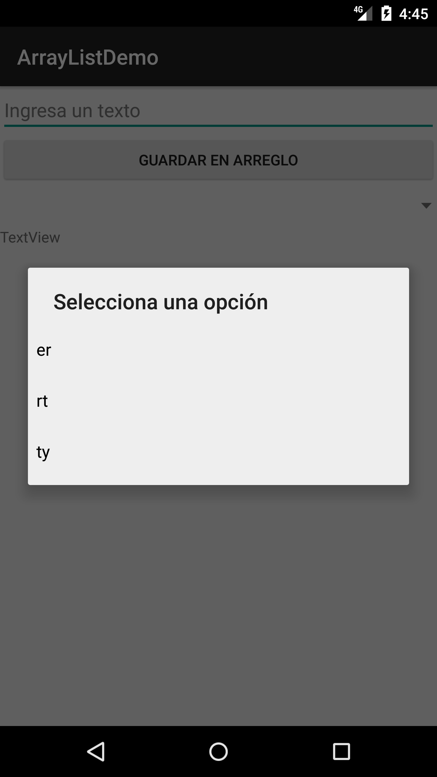 Aquí están los elementos cargados en el spinner, pero al seleccionar uno, no se muestra el mensaje