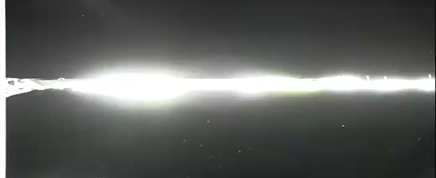 screeenshot of r00t.cz tweeted video from Chang'e 5 https://twitter.com/r2x0t/status/1331630305854197760